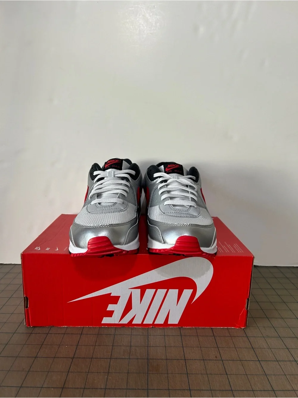 Nike Air Max 90 ‘Icons - Silver Bullet’